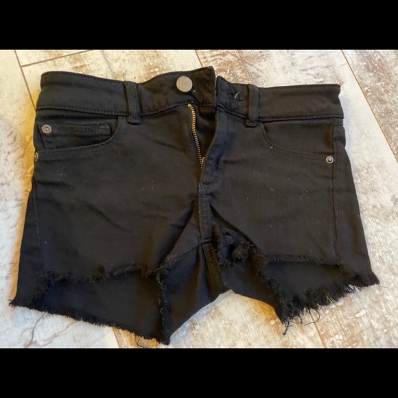 DL1961 Bkack Jean Shorts Girl’s Size 12 - Picture 1 of 3